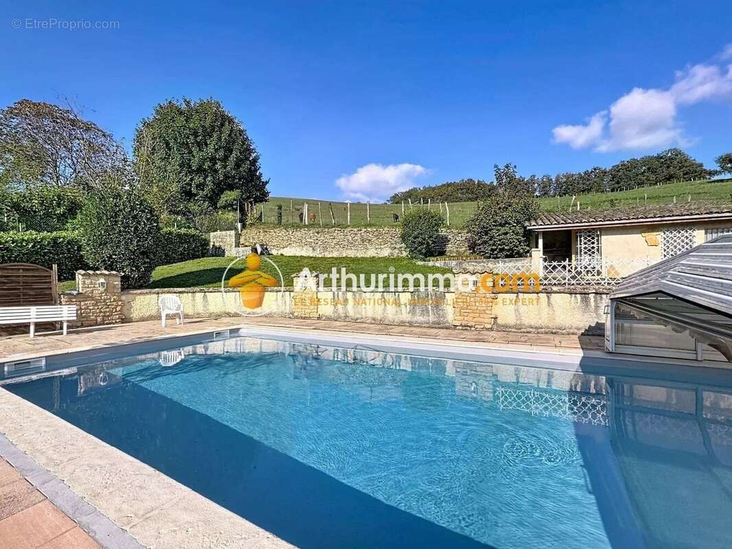 Maison à SAINT-MARCEL-BEL-ACCUEIL