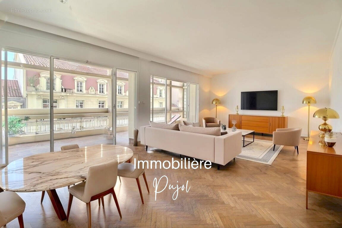 Appartement à MARSEILLE-8E
