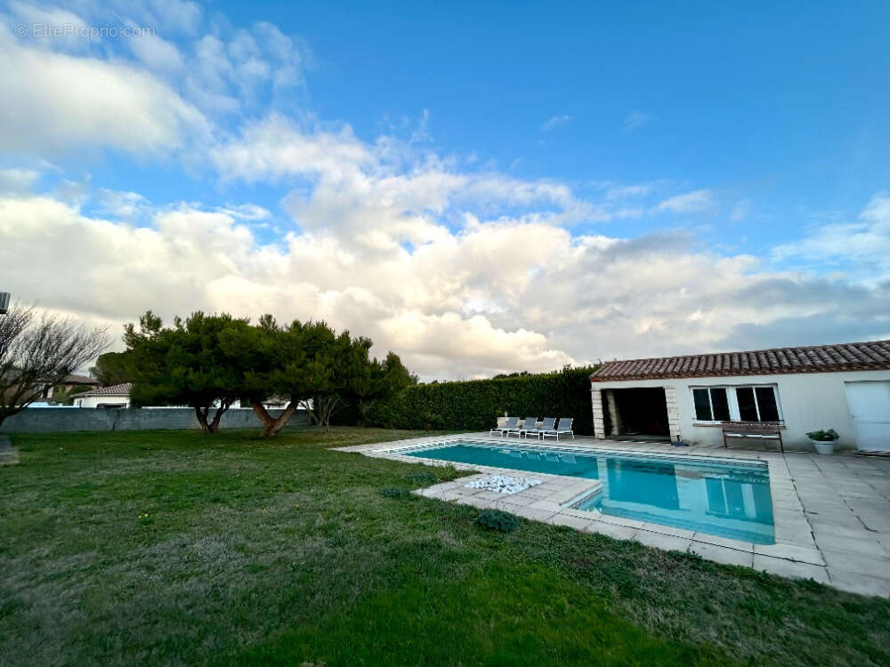 Maison à VILLEMOUSTAUSSOU