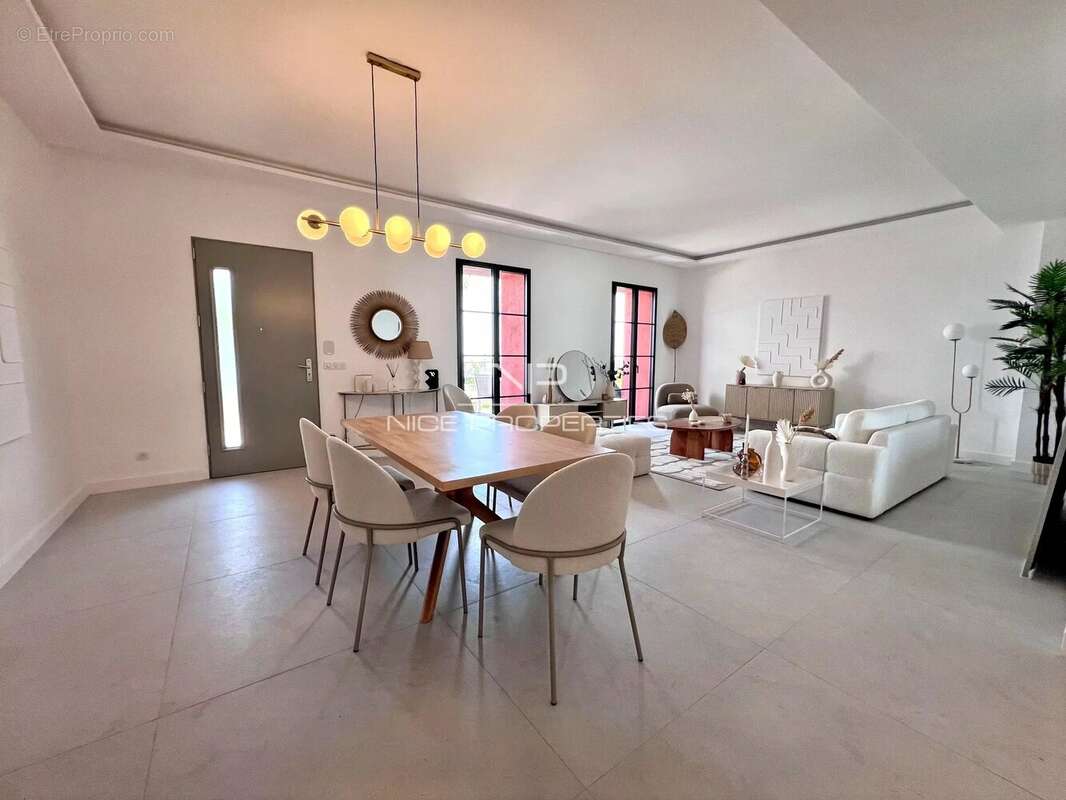Appartement à THEOULE-SUR-MER
