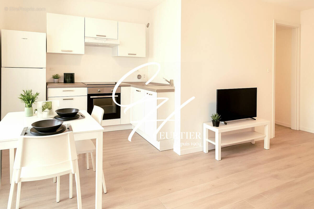 Appartement à SAINT-MARTIN-D'HERES