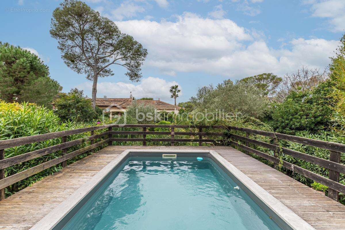 Maison à SAINT-RAPHAEL