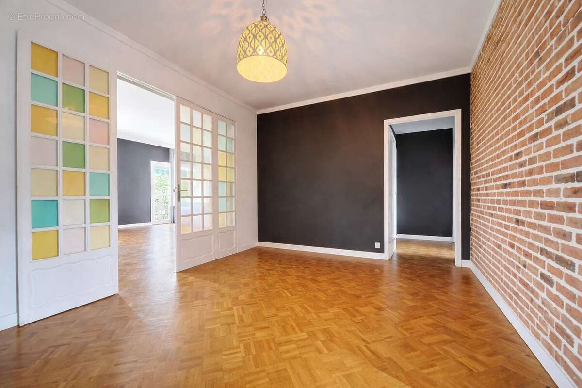 Appartement à MARSEILLE-8E