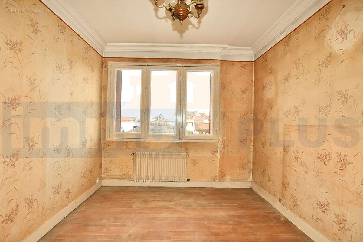 Maison à BOIS-D'ARCY