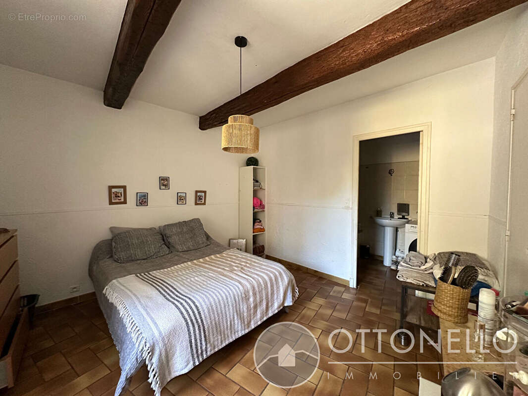 Maison à ROQUEBRUNE-SUR-ARGENS