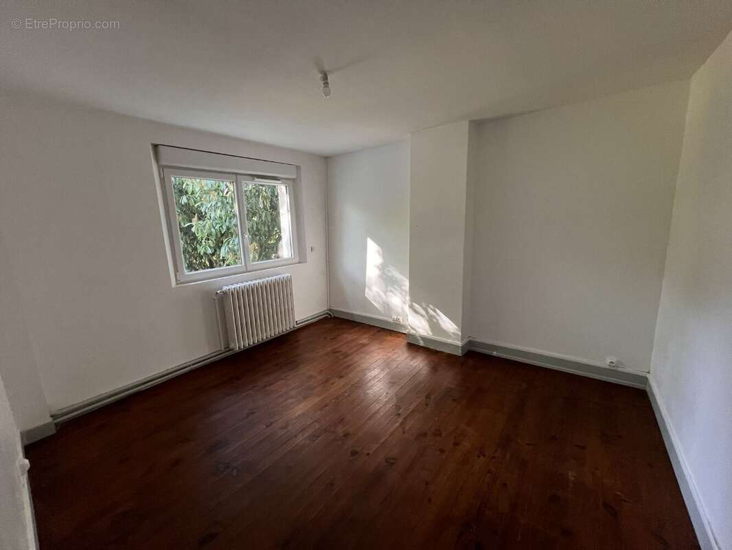 Maison à SAINT-CHERON