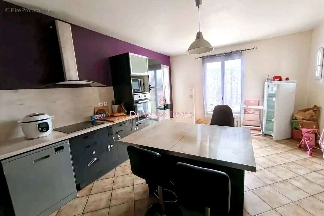 Maison à OGEU-LES-BAINS