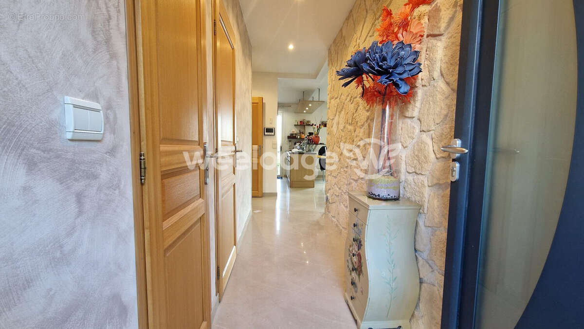 Maison à JOUY-LE-MOUTIER