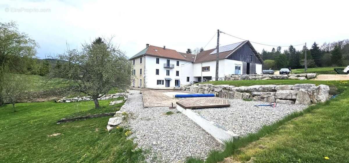 Maison à HAUTEVILLE-LOMPNES