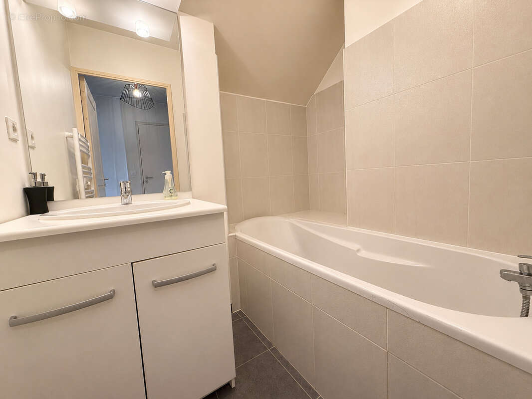 Appartement t3 - 73.11m2 - olivet - photo 9