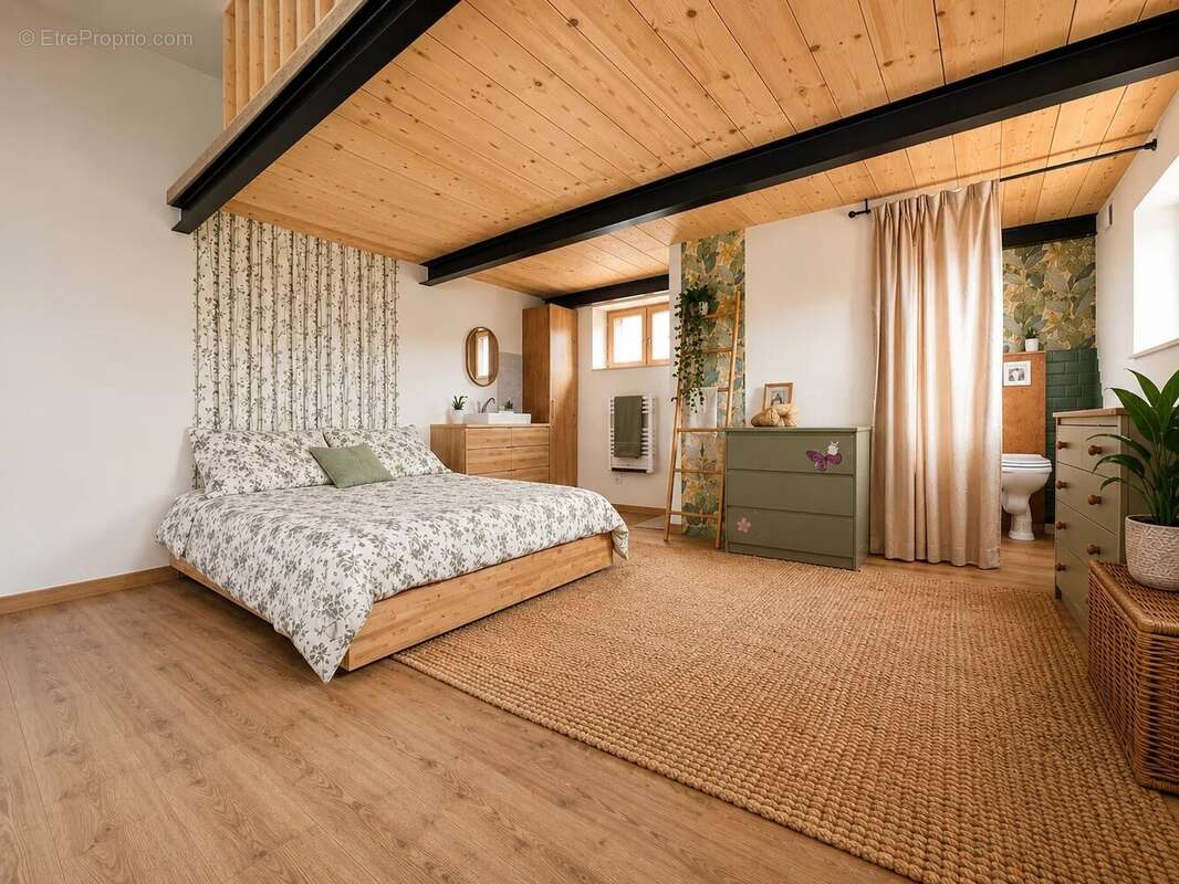 Appartement à REGUSSE