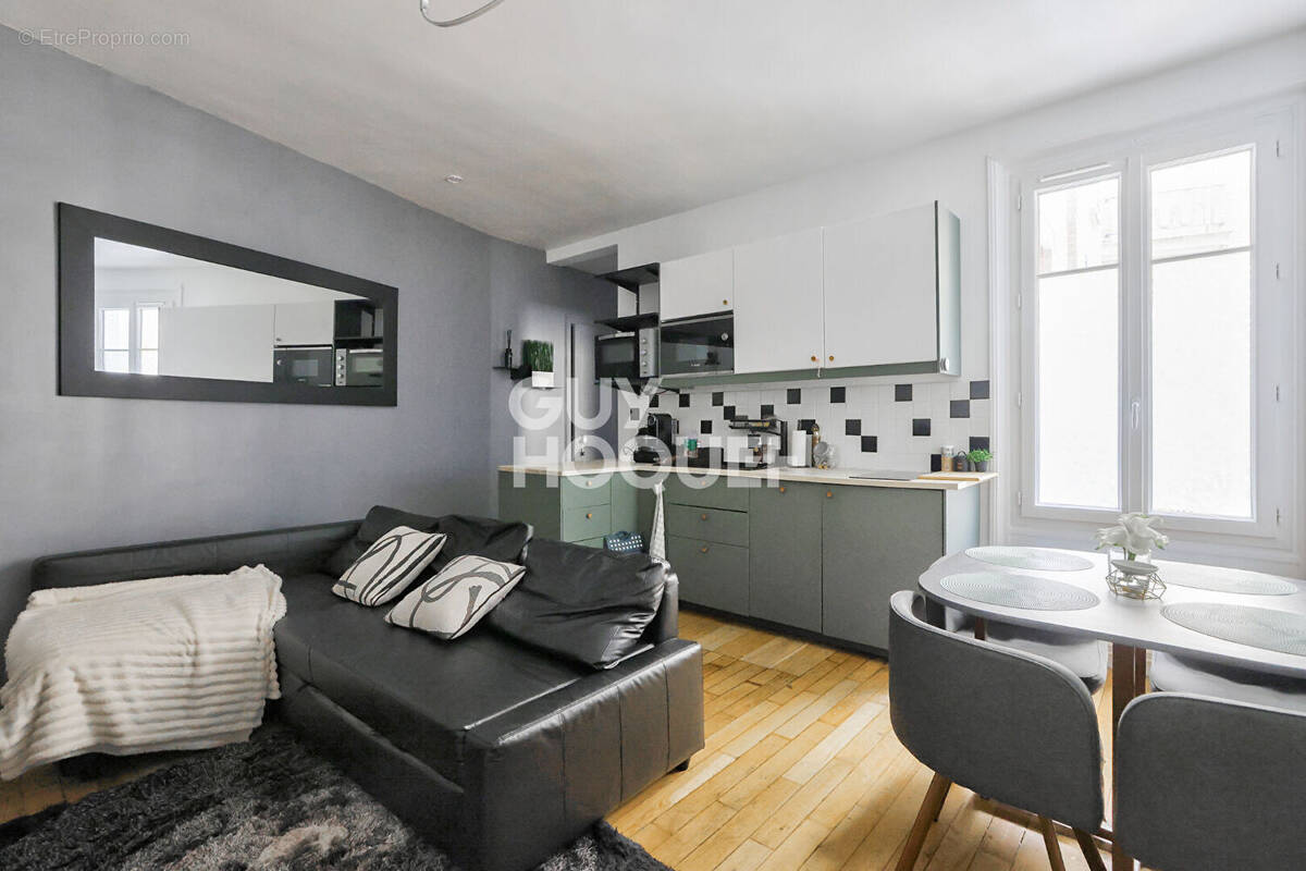 Appartement à PARIS-15E