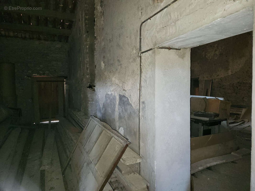 Maison à SAINTE-CECILE-LES-VIGNES