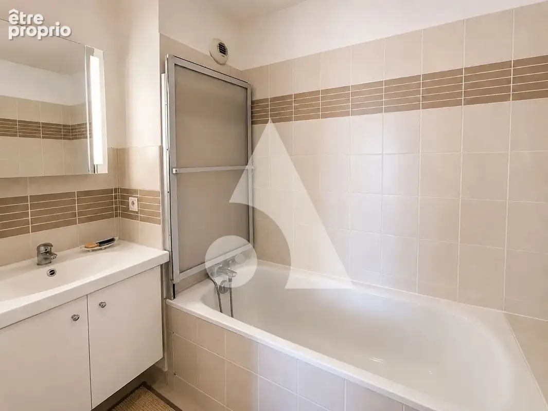 Appartement familial - 80 m2 avec belle terrasse et proche transport - photo 13