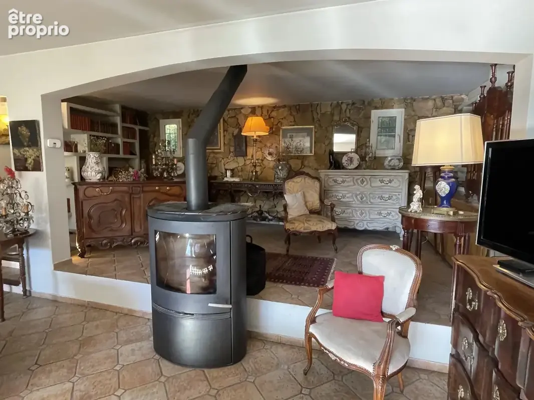 Villa de plain pied avec piscine et vue dégagée - photo 34