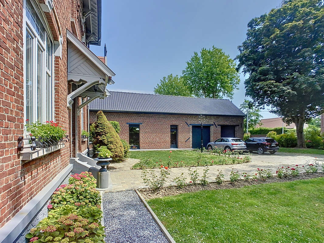 Maison à SAILLY-SUR-LA-LYS