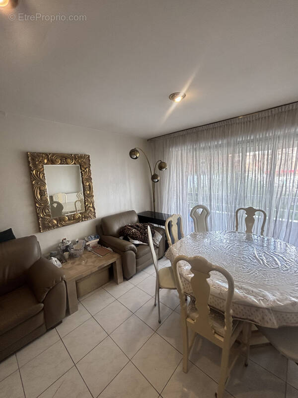 Appartement à PARIS-19E