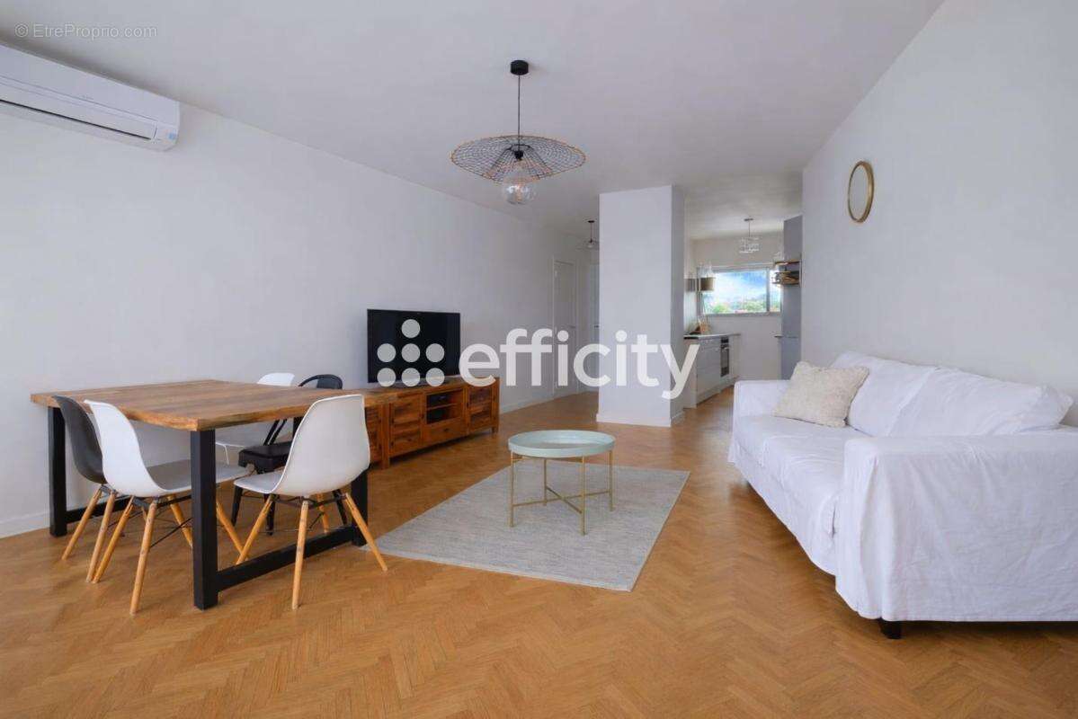 Appartement à MARSEILLE-9E