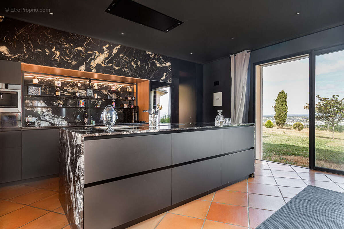 Villa d'exception de 400 m² avec vue panoramique - Toulouse 31400 - photo 9