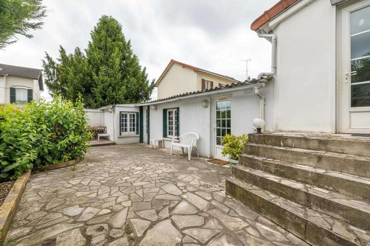 Maison de 6 pièces de 90 m² + 34m2 de dépendance situé à Ermont - photo 18