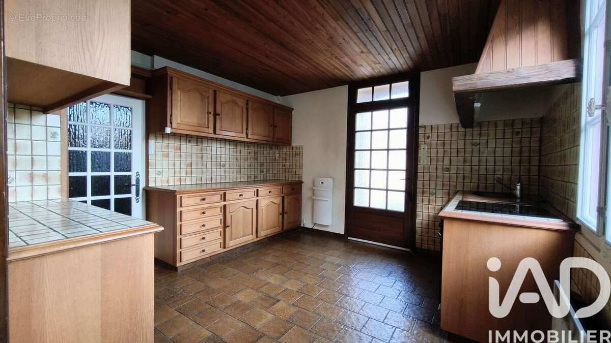 Photo 4 - Maison à SAINT-ANTOINE-DU-ROCHER