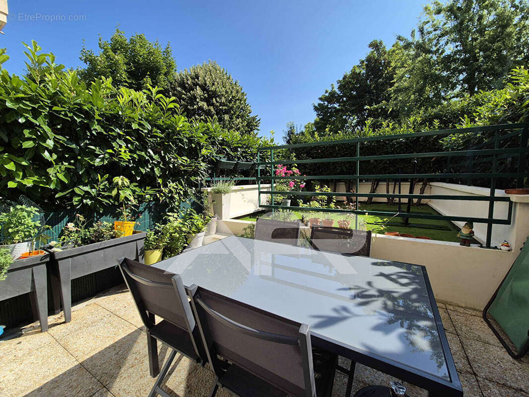 Appartement à CARRIERES-SUR-SEINE