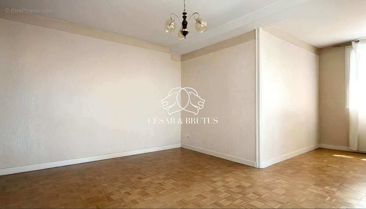Appartement 70 m² à Villeurbanne  - photo 4