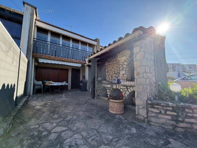 Maison à PORTES-LES-VALENCE