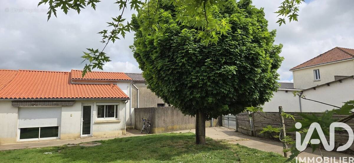 Photo 1 - Maison à LE MAY-SUR-EVRE