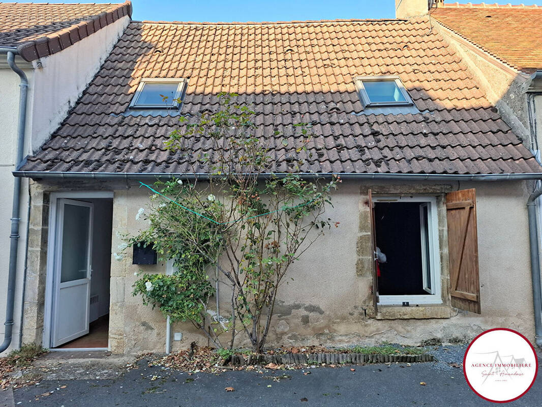 Maison à SAINT-AMAND-MONTROND