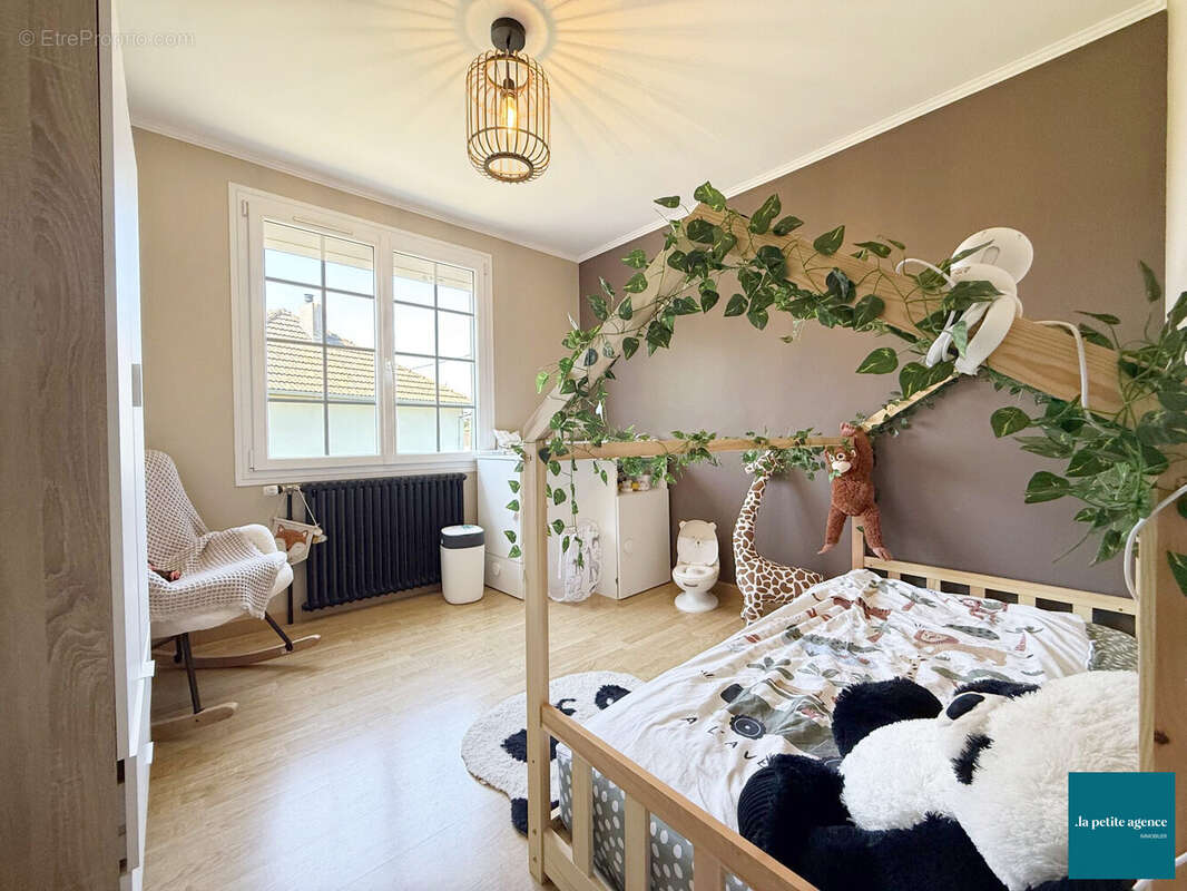 Maison 121 m² à Bretteville  - photo 4