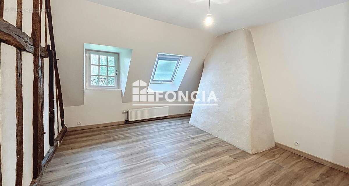 Maison à HERMIVAL-LES-VAUX