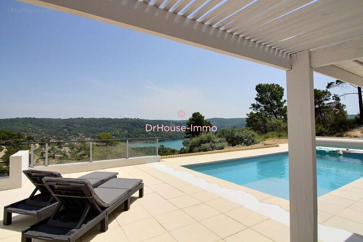 Maison à ESPARRON-DE-VERDON