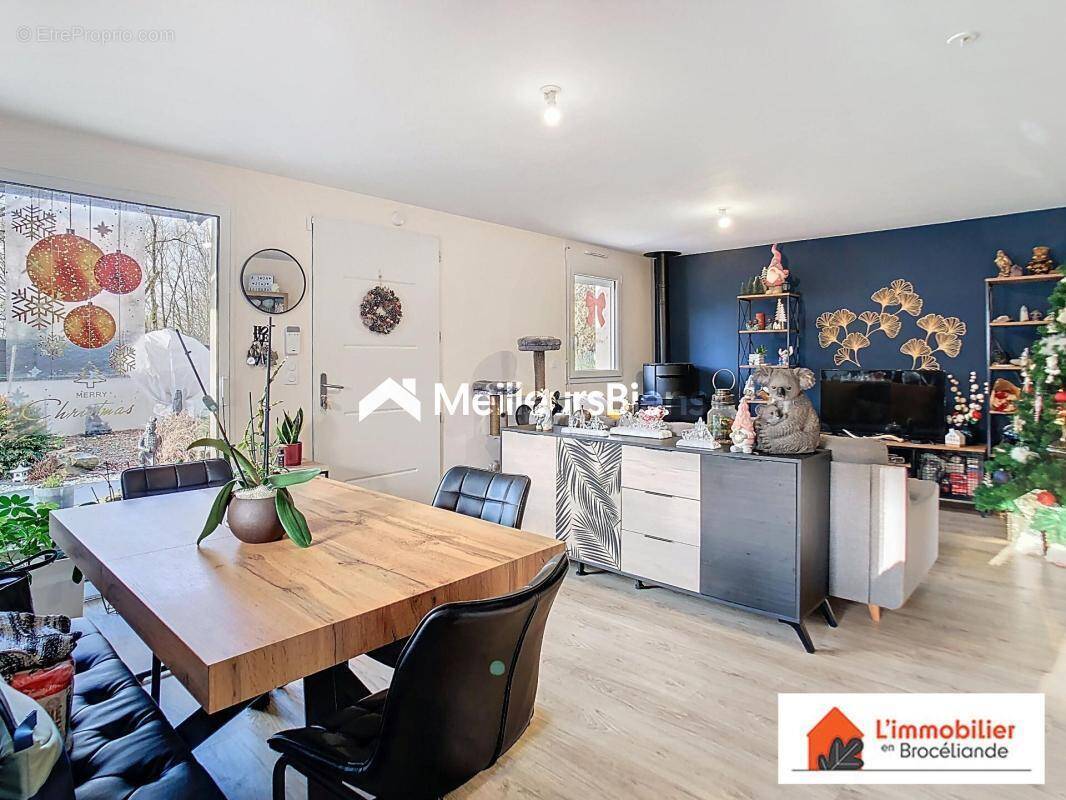 Maison à LA CHAPELLE-BOUEXIC