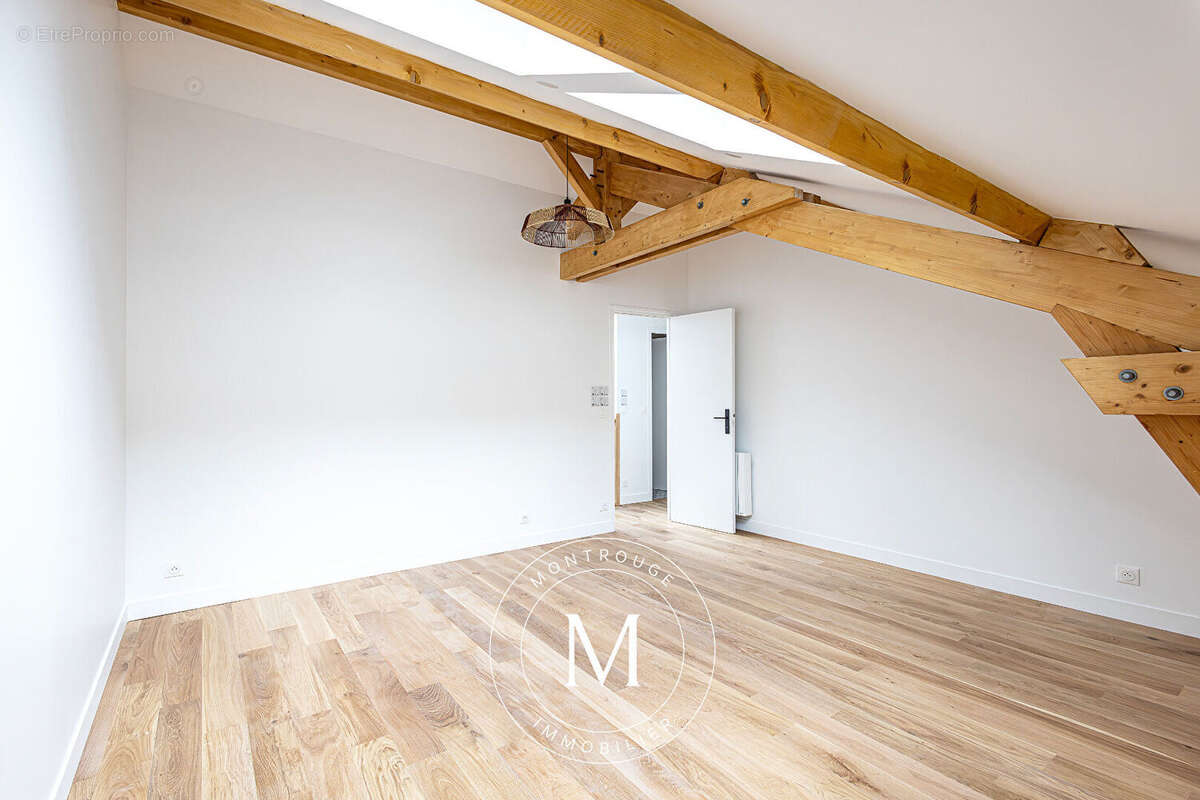 Appartement à MONTROUGE