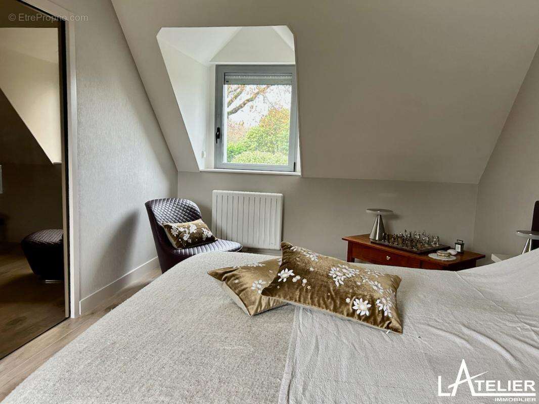 Maison à SAINT-ETIENNE-DE-MONTLUC