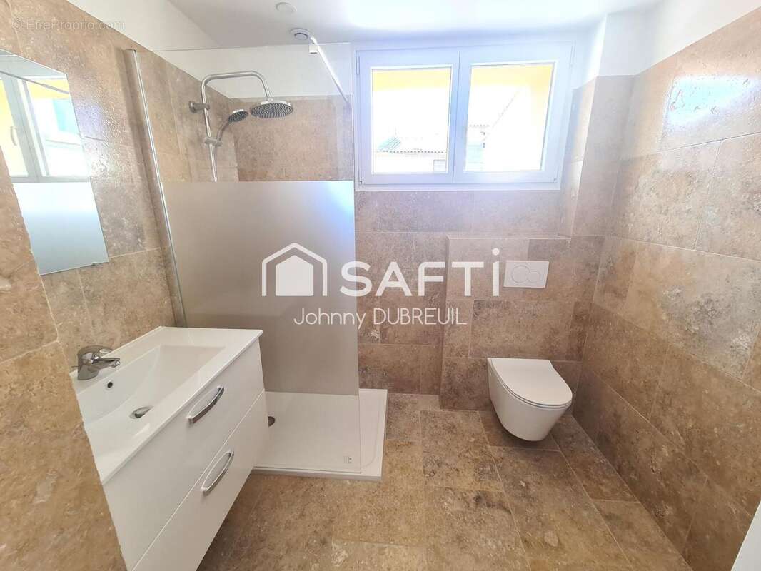 Photo 2 - Maison à GONFARON