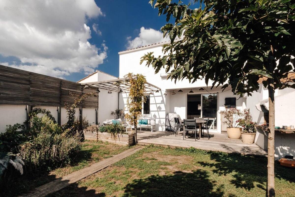 Photo 1 - Maison à LA ROCHELLE