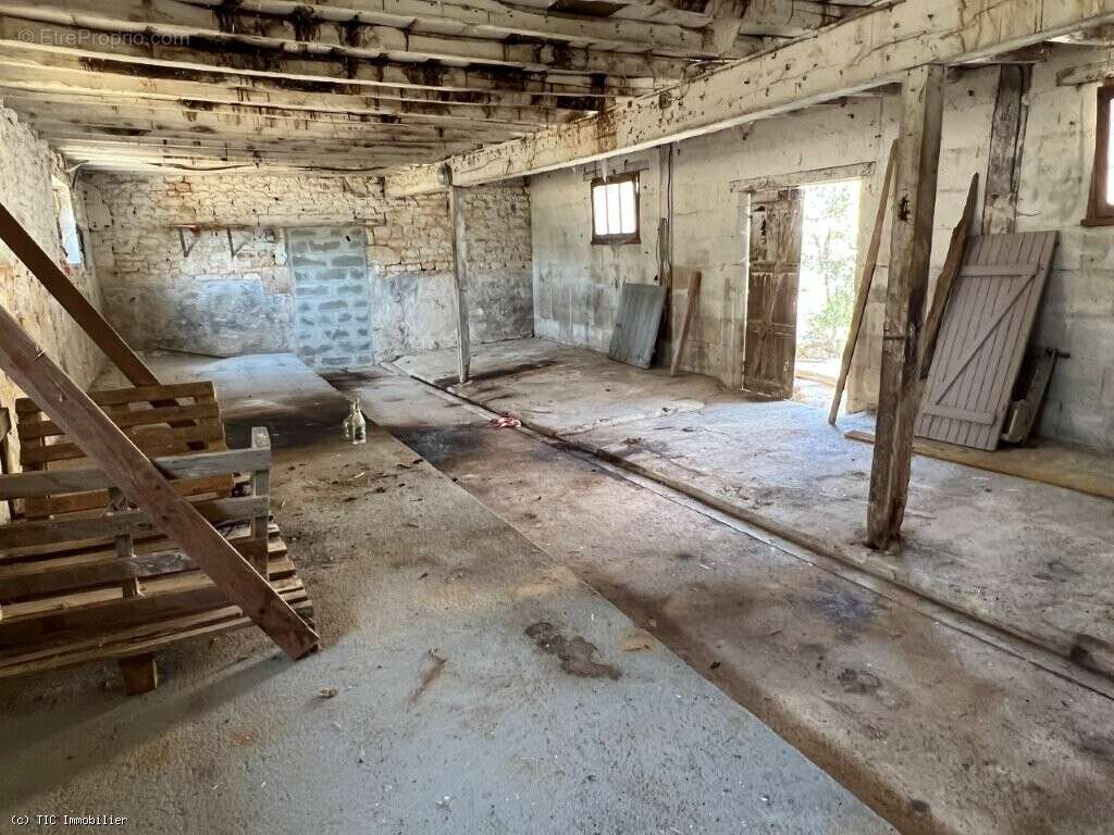 Maison à SAUZE-VAUSSAIS