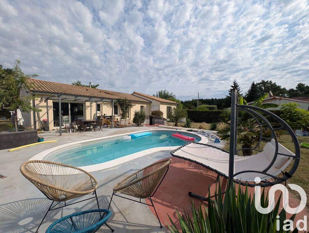 Photo 1 - Maison à LA BREDE