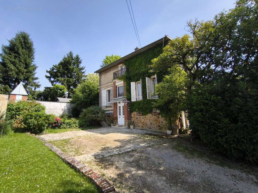 Maison à CHATEAU-THIERRY