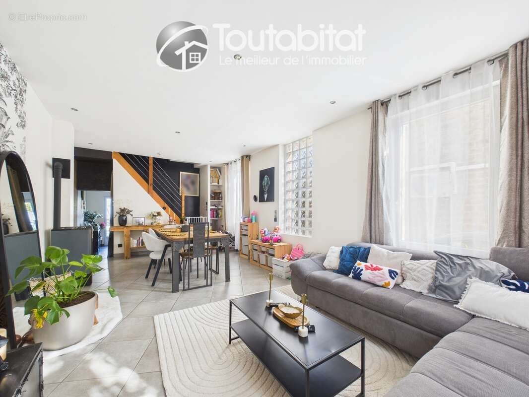 Maison à CHARLEVILLE-MEZIERES