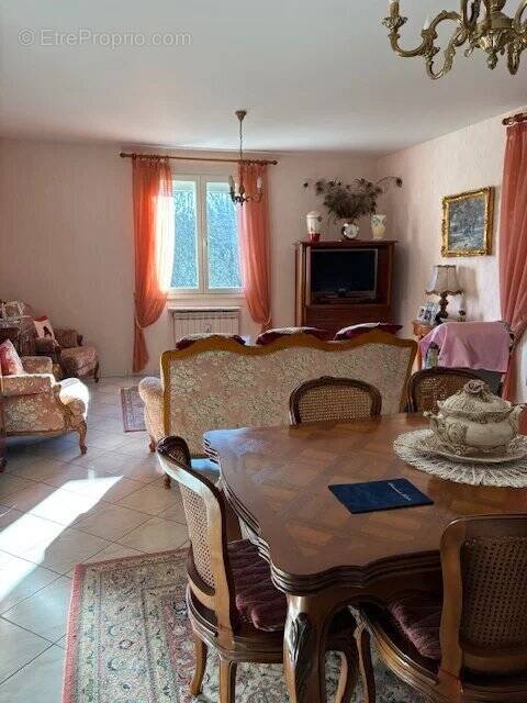 Maison à SAINT-VICTURNIEN