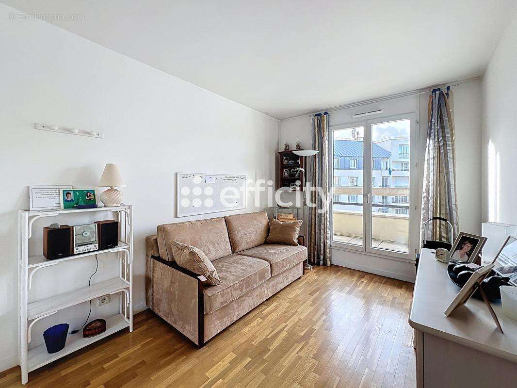 Appartement à ISSY-LES-MOULINEAUX