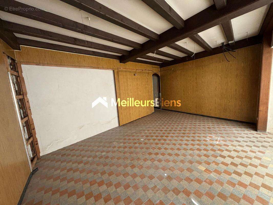 Commerce à BOURG-SAINT-ANDEOL