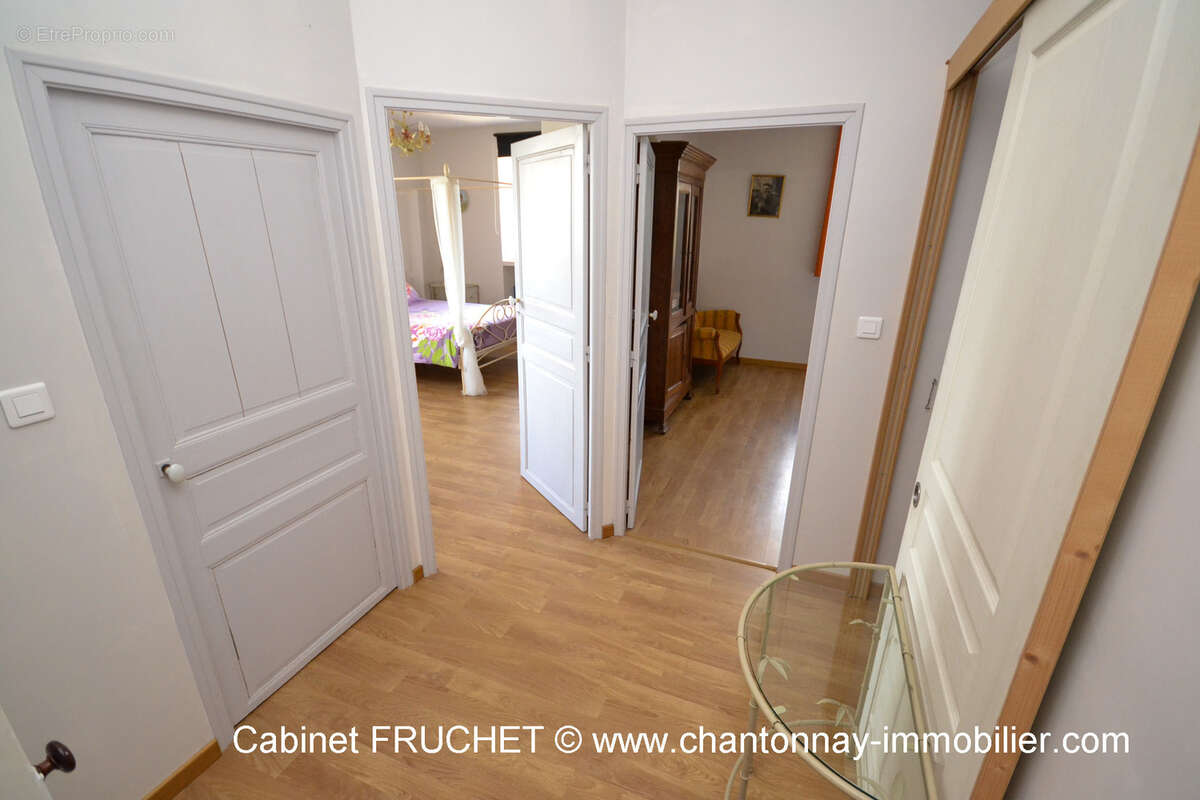 Maison à LES HERBIERS