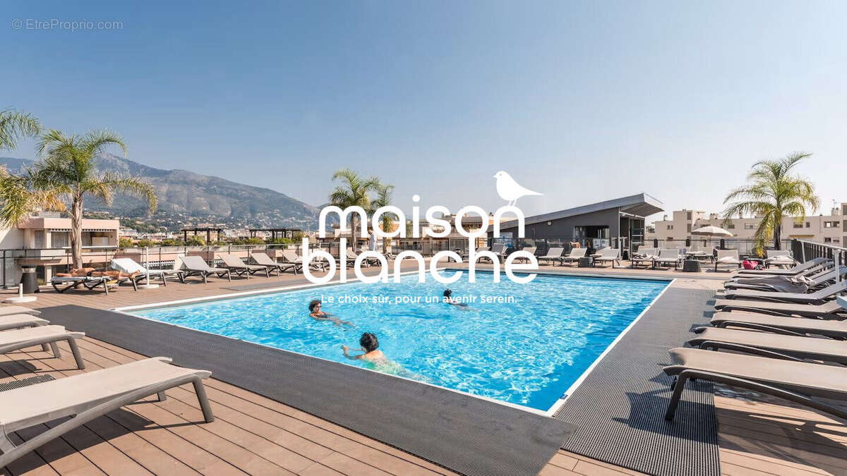 Appartement à ROQUEBRUNE-CAP-MARTIN