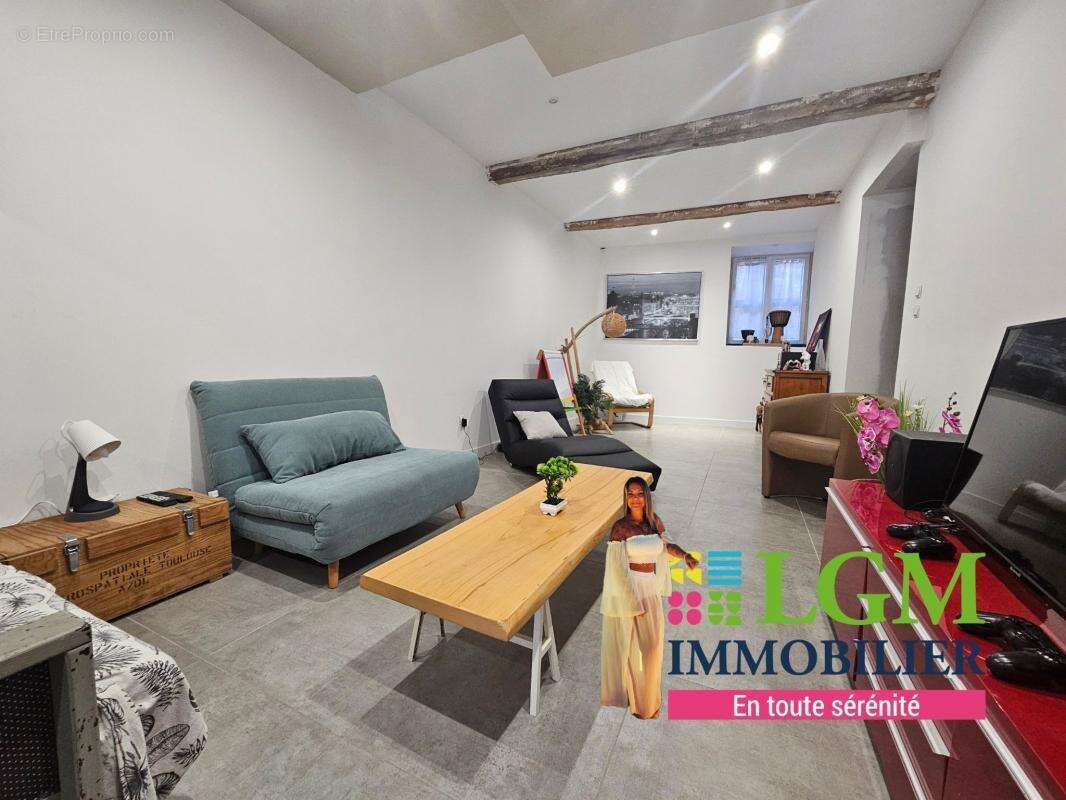 Maison à AURIAC-SUR-VENDINELLE