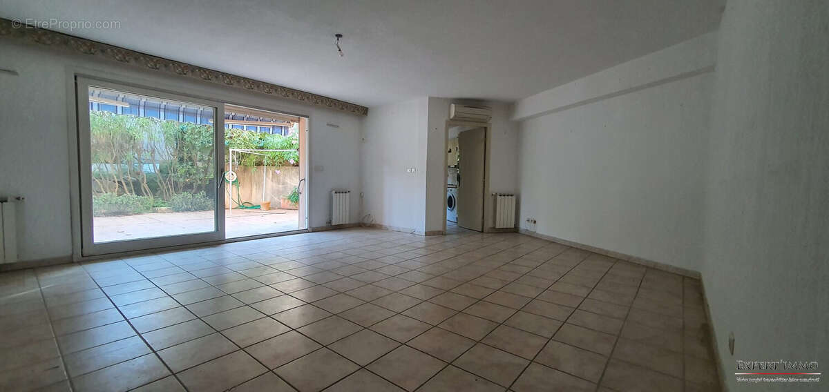 Appartement à SANARY-SUR-MER