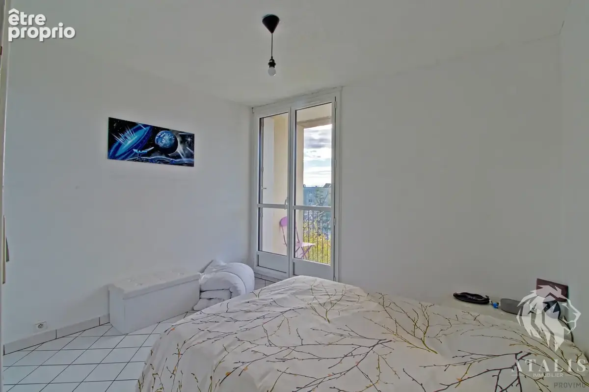 Appartement T4 - photo 7